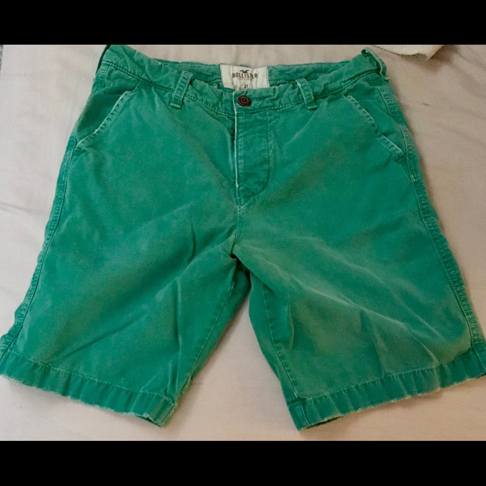 🌊Men’s Hollister Shorts🌊